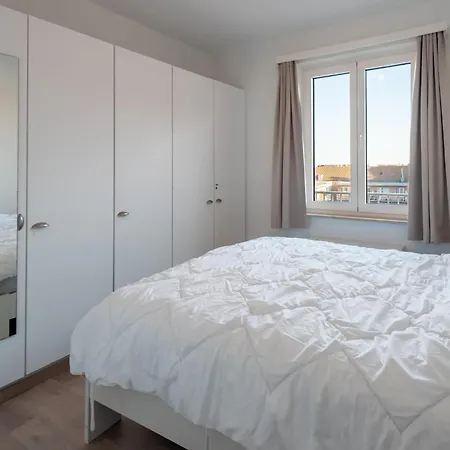 Appartement In Mariakerke With Stunning Sea View